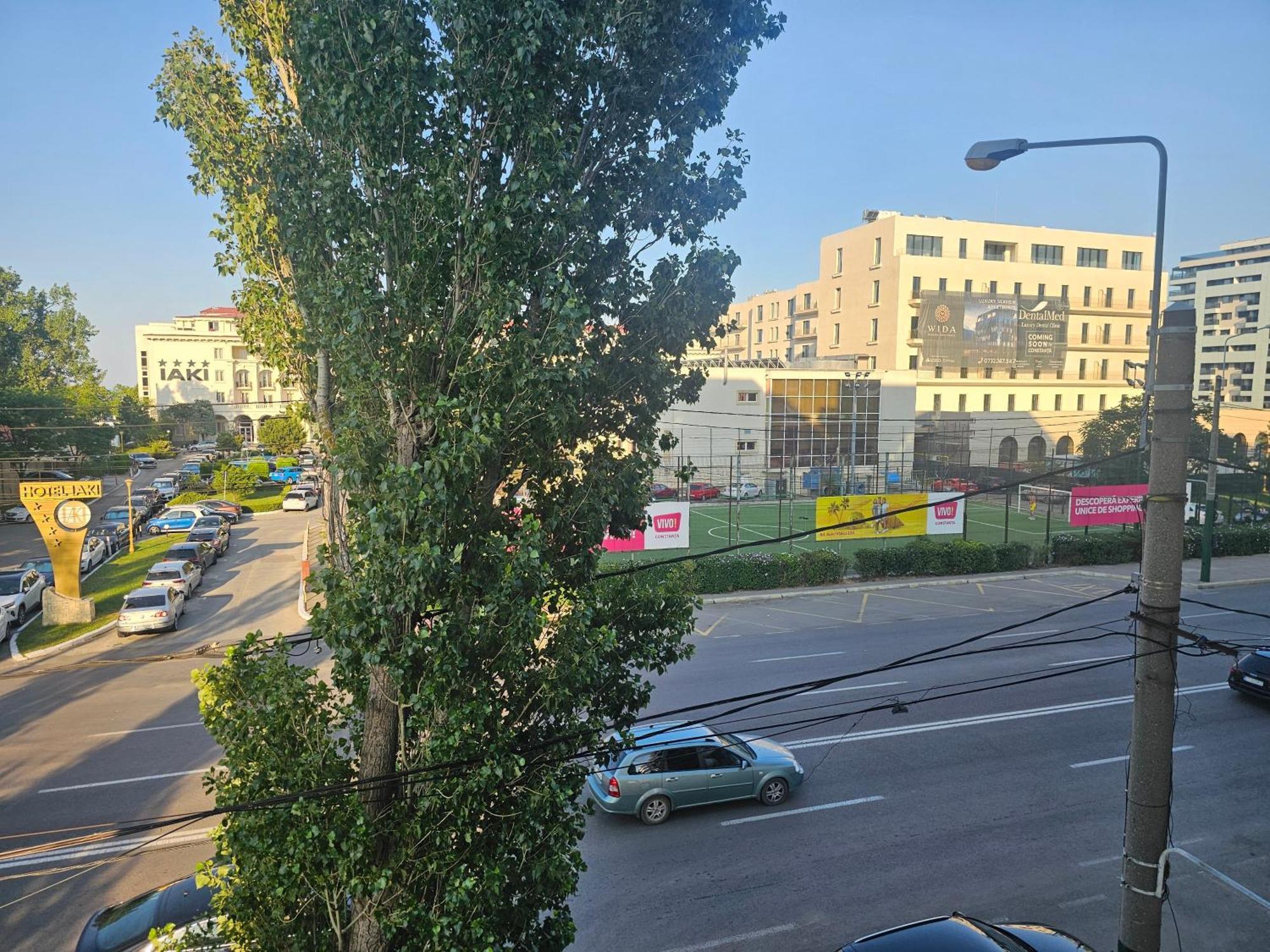 Andrew'S Apartment Central Mamaia Exteriör bild